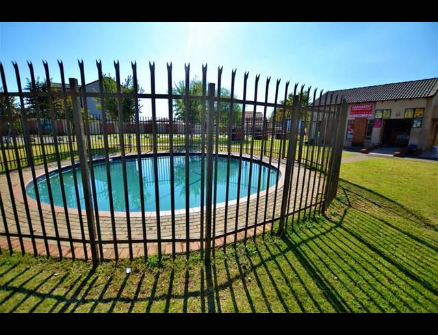 1 BEDROOM APARTMENT FOR SALE IN THE ORCHARDS